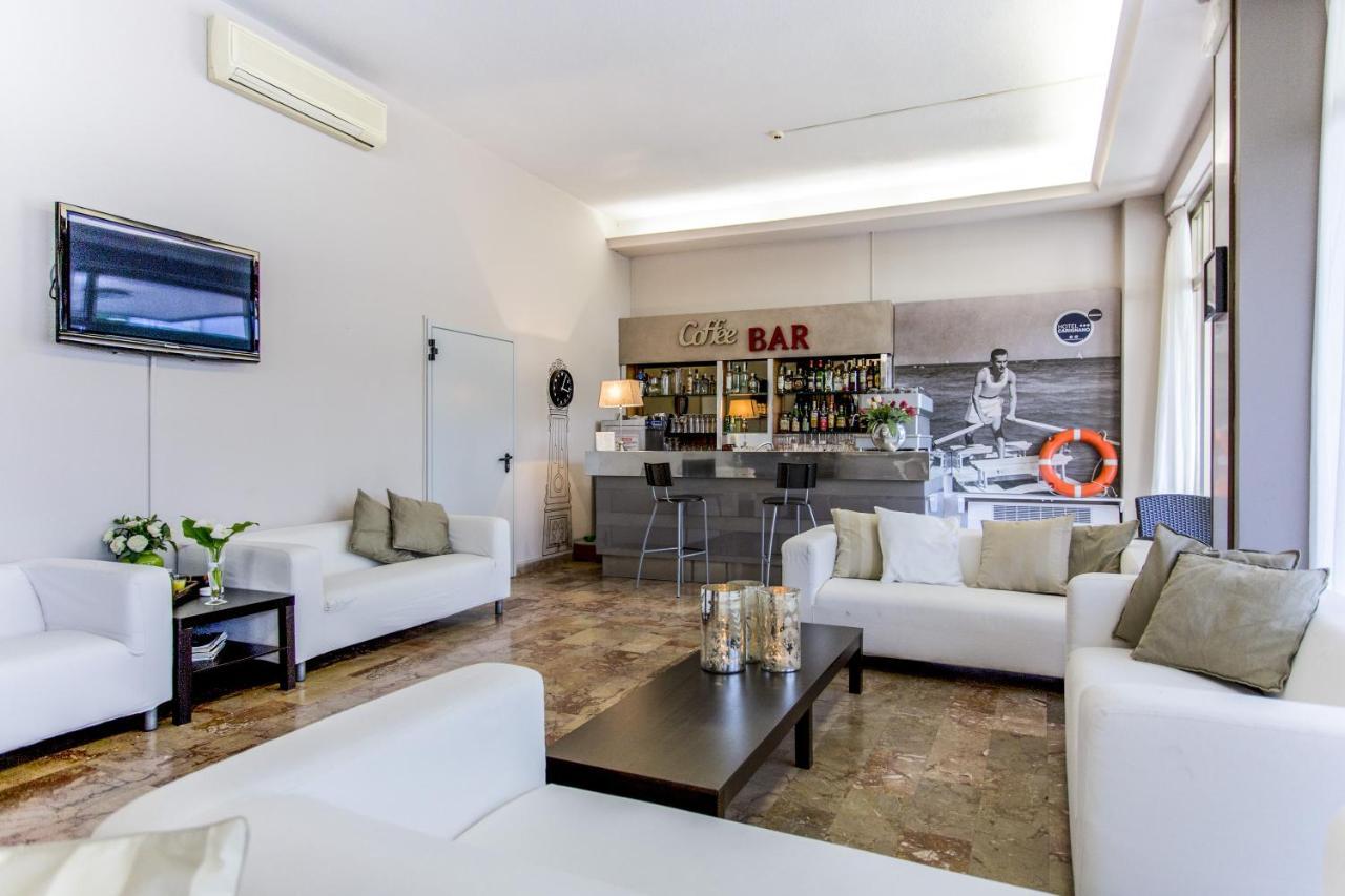 Hotel Carignano Riccione Exterior photo